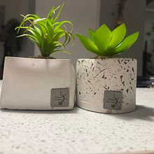 Decoración en concreto. Un progetto di Artigianato, Design e creazione di mobili, Interior design, Interior Design e DIY di Cindy Sanzana - 13.01.2025