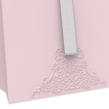 esta en proceso. Design, Graphic Design, Editorial Design, Traditional illustration, Digital Illustration, and Editorial Illustration project by Martina Della Cella - 01.15.2025