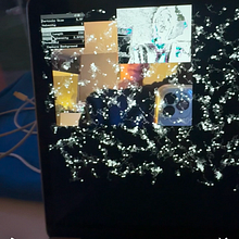 Immersive codeing Partcile systepo. Un projet de Conception de produits numériques, Motion design, Multimédia, Webdesign , et Programmation de Laura Vanessa Kremser - 15.01.2025