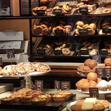 Estrategia de Branding y Redes Sociales para La Tahona: Un Obrador Artesano. Un proyecto de Marketing, Br, ing e Identidad, Marketing de contenidos, Publicidad, Instagram, Marketing para Instagram y Diseño para Redes Sociales de merchemkt - 16.01.2025