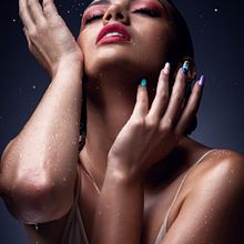 AQUA. Photograph, Fine-Art Photograph, Studio Photograph, Concept Art, Photographic Lighting, and Portrait Photograph project by Alex Ramirez - 01.17.2025