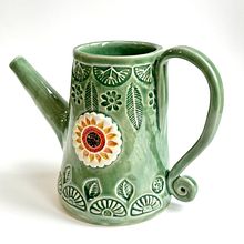 Stamped watering can. Arts, Crafts, Ceramics, Decoration, and Fine Arts project by Gail Yerrill - 01.19.2025