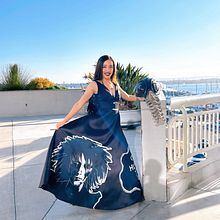 Dream Dress. Embroider, Fashion Design, Creativit, Stor, telling, Textile Design, Arts, Crafts, and Sewing project by Mely HG - 01.21.2025