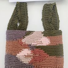 Proyecto del curso Prendas de punto con intarsia: de la idea al patrón.. Un progetto di Maglia e Textile Design di araceliscioli - 21.01.2025