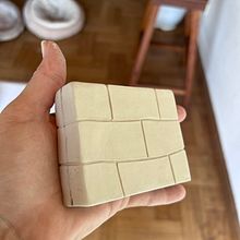 Muro. Un projet de Artisanat, Beaux Arts, Céramique , et Art conceptuel de lolamartinhola - 22.01.2025