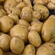 venta de papa rellena. Een project van Business,  Design management y Marketing van Diego Alejandro Gomez Cercado - 23.01.2025