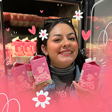Empaques mes rosa  de Claras de Huevo San Juan. Ilustração digital, Design gráfico, Stor, telling, Criatividade, Redes sociais, Ilustração infantil, e Design de produtos projeto de Jennifer Moreno - 24.01.2025