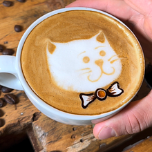 Cat Latte Art . Un progetto di Disegno e Artigianato di Goran Dujic - 11.02.2025