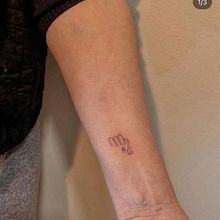 Tatuaje signo de  virgo. Drawing, Traditional illustration, and Tattoo Design project by judithbd - 02.11.2025