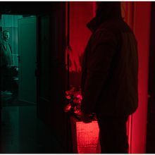 L'uomo che visse due volte. Digital Photograph, Photographic Lighting, Portrait Photograph, Studio Photograph, Audiovisual Post-production, Color Correction, Color Theor, and Fine Arts project by Felice Ciccone - 02.13.2025