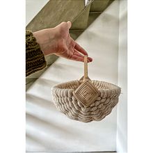 Cesto artesanal. Creativit, Arts, Crafts, and Fine Arts project by francesca_tommei - 02.15.2025