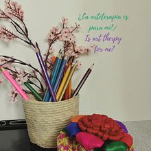 Arteterapia. Marketing, Advertising, Mobile Photograph, Product Photograph, Photograph, Social Media, Instagram, Instagram Photograph, Lifest, le Photograph, and Mobile Marketing project by andiechivardi - 02.20.2025