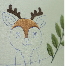 Bordando um bichinho foto em ponto cheio. Arts, Crafts, and Embroider project by Ana Eckert - 02.26.2025