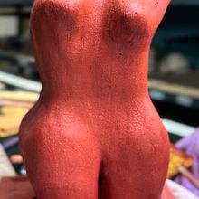 Mi primera escultura.. Projekt z dziedziny Craft, Ceramika,  Dekoracja wnętrz, DIY, R, sunek anatomiczn i  Sztuki piękne użytkownika Toni Diez - 08.03.2025