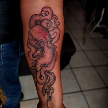 Kraken. Een project van  Tatoeageontwerp van anems_vinke - 12.03.2025