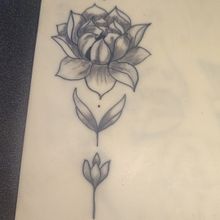 FLOR LOTO Ein Projekt aus dem Bereich Tattoodesign von Abdon Pinedo Barrios - 15.03.2025