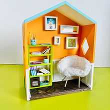 My Miniature House. Arts, Crafts, DIY, To, and Design project by Wendy Green - 03.17.2025
