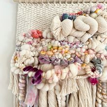 Ode to Childhood. Un progetto di Tessitura e Textile Design di amanda flourie - 22.03.2025