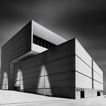 Mercado de Barceló. Photograph, Architecture, Fine-Art Photograph, Digital Photograph, Outdoor Photograph, Architectural Photograph, and Photo Retouching project by Fran Vázquez - 03.24.2025