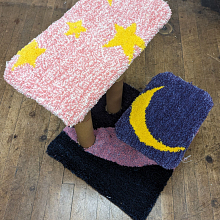 hoja. Arts, Crafts, Fiber Arts, Interior Decoration, Punch Needle, and Textile Design project by paulina zamora - 03.27.2025