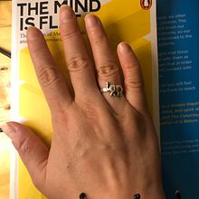 Colores del alma> Libros y crianzas. Un progetto di Br, Strateg, Br, ing, Br, identit, Consulenza creativa e Marketing di gyn narrativas - 28.03.2025