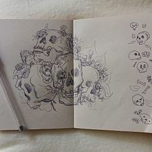 My sketchbook. Un progetto di Bozzetti, Creatività, Disegno, Illustrazione tradizionale e Sketchbook di lunaltal07 - 31.03.2025