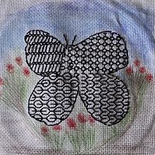 Meu jardim de Abril. Drawing, Textile Design, Arts, Crafts, Painting, and Watercolor Painting project by Katia Dutra - 04.17.2025