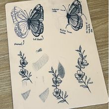 Practicas varias y flor del curso. Tattoo Design project by Sarah Wendolyn Rico González - 04.21.2025