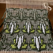 water lily as weave within a weave. Een project van Textiel, Patroonontwerp y Weven van Beate Rosch - 24.04.2025