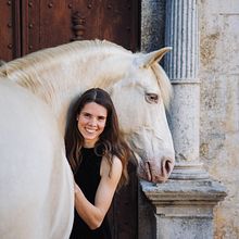 Equine photoshoot in old spanish village. Photograph project by Lucie Hyblova - 04.25.2025