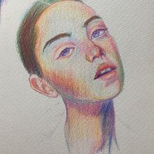 Colored pencil portrait . Un progetto di Disegno con matite colorate, Disegno, Disegno di ritratti e Sketchbook di ahmedibra_17 - 14.05.2025