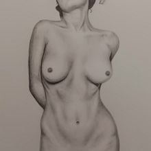 Dibujo de figura humana realista con grafito.. Projekt z dziedziny  Sztuki piękne, R, sunek anatomiczn, Trad, c i jna ilustracja użytkownika Pablo Cifuentes Pla - 15.05.2025