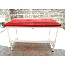 Escritorio. Furniture Design, and Making project by Jose Luis Reyes Pardo - 05.21.2025