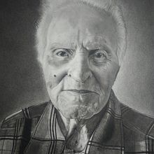 100th Birthday. Een project van Realistische tekening,  Tekening y Tekening met potlood van adamszelagiewicz1 - 24.05.2025