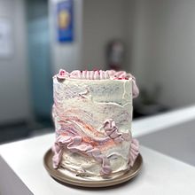 Del pensamiento a la aventura. Projekt z dziedziny Dekoracja ciast, Projektowanie ciast, Topper, na tort i Babeczki użytkownika María Figueroa - 27.05.2025