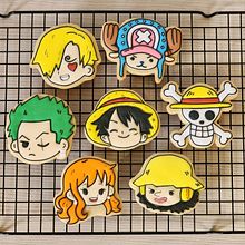 Set galletitas de One Piece . Projekt z dziedziny DIY, Fotografia na Instagram i Dekorowanie ciastek użytkownika Veronica Ortiz - 04.06.2025