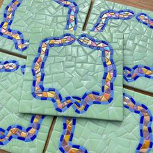 Mosaic Snake Tiles - Wedding Decoration. Projekt z dziedziny Projektowanie wnętrz, Dekoracja wnętrz, Projektowanie materiałów biurow i ch użytkownika Amy Exton - 06.06.2025