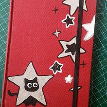 Design e encadernação de sketchbooks. Projekt z dziedziny Craft,  Introligatorstwo, DIY, Trad, c, jna ilustracja i Sketchbook użytkownika Deb - 08.06.2025