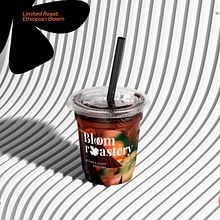 Bloom Roastery – A Visual Universe for a Coffee Brand. Projekt z dziedziny Br, ing i ident, fikacja wizualna, Teoria barw, Design, Zarządzanie projektowaniem, Projektowanie c, frowe, Grafika ed, torska, Projektowanie graficzne, Projektowanie logot, pów, T, pografia, Projektowanie t i pografii użytkownika Alexandra Soroka - 13.06.2025