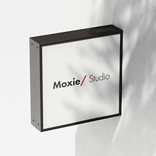 Moxie - Identidade visual. Projekt z dziedziny Br, ing i ident, fikacja wizualna, Design, Projektowanie c, frowe, Projektowanie logot, pów, Projektowanie materiałów biurow i ch użytkownika lorrangdesign - 14.06.2025