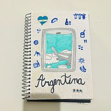 My journal. Projekt z dziedziny  Sztuki piękne, Sketching, Kreat, wność,  R, sunek, Sketchbook i Uważność użytkownika victoriabragagnolo - 16.06.2025