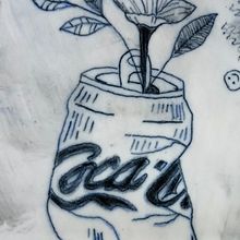 Lata con flores . Tattoo Design project by paola_torres - 06.18.2025