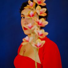 Autorretrato ao vivo e em cores . Fine-Art Photograph, Instagram Photograph, Fashion Photograph, Photographic Composition, Creativit, and Photograph project by Luiza Strufaldi - 06.25.2025