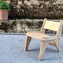 Sedia in multistrato per piccoli amanti del design. Design e fabricação de móveis, Artesanato, Marcenaria, DIY, e Design de interiores projeto de Simone Placido - 25.06.2025