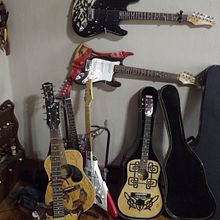 How to make a one of a kind guitar.. Woodworking, and Sculpture project by tilbury53 - 06.25.2025