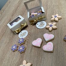 Mini Cookies Happy day Mother. Baking, Cookie Decorating & Icing project by 21mari_rosero_alvarez - 06.25.2025