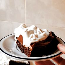Marquise de Chocolate . Un progetto di Fotografia gastronomica, Food St, ling e Fotografia di Florencia Lourdes Aqueda - 26.06.2025