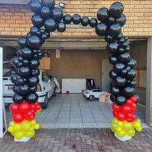 Micky mouse arch. Projekt z dziedziny W, darzenia i  Dekoracja wnętrz użytkownika samster678 - 27.06.2025