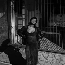 Fotografia retrato . Un proyecto de Fotografía, Fotografía artística, Fotografía de retrato, Iluminación fotográfica y Fotografía en interiores de Stephany Fernandes - 28.06.2025
