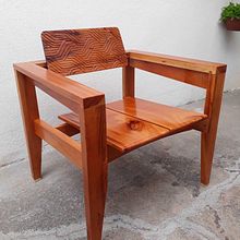 Cadeira P. Hortega em madeira maciça. Un projet de Artisanat, DIY, Design, Fabrication de mobilier, Design d'intérieur , et Menuiserie de arcondesigner - 04.07.2025